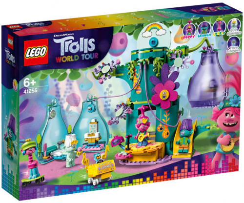 41255 - Pop Village Celebration